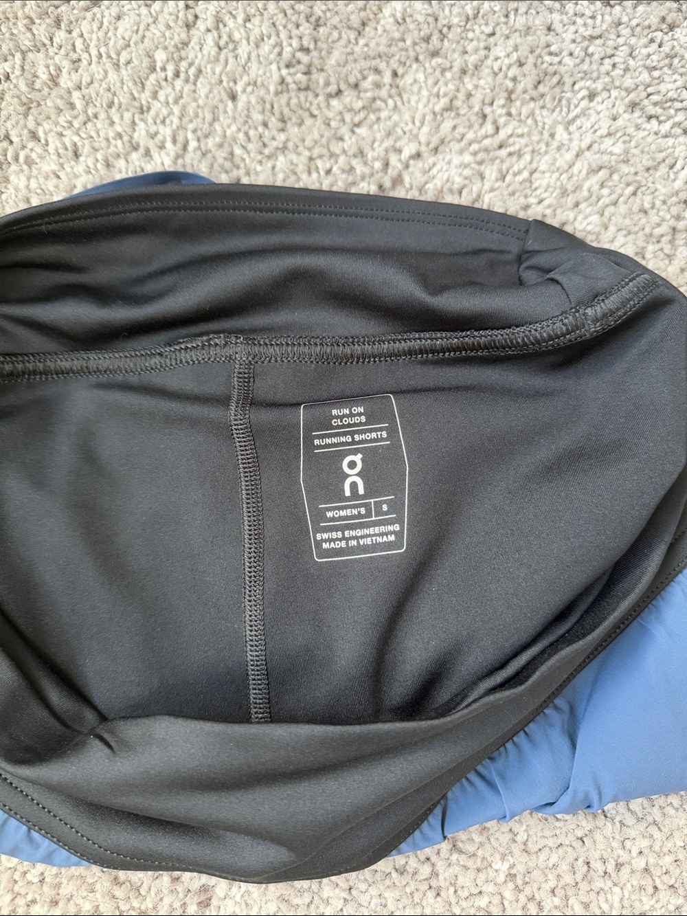 On Cloud Running Shorts - Picture 3 of 3